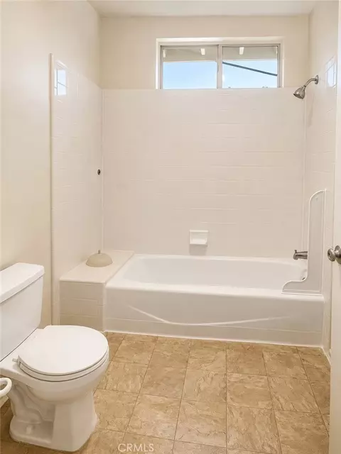 Bath - 1537 Grandview, Upland, CA 91784 photo 6 of 6
