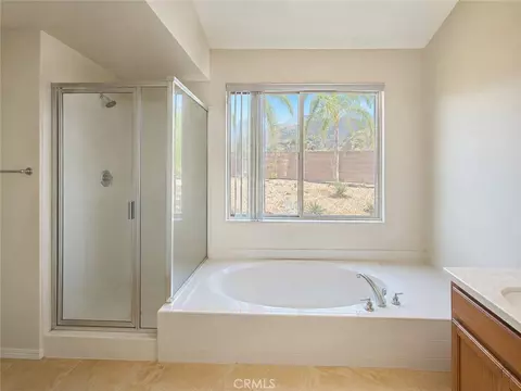 Bath - 1537 Grandview, Upland, CA 91784 photo 3 of 6
