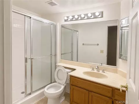 Bath - 1537 Grandview, Upland, CA 91784 photo 1 of 6