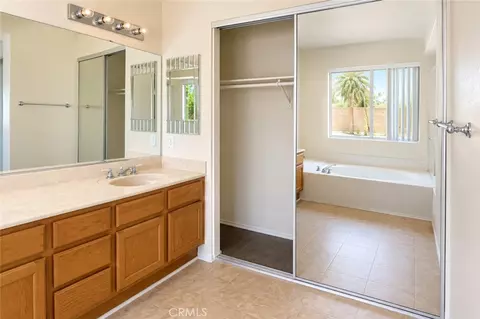 Bath - 1537 Grandview, Upland, CA 91784 photo 2 of 6