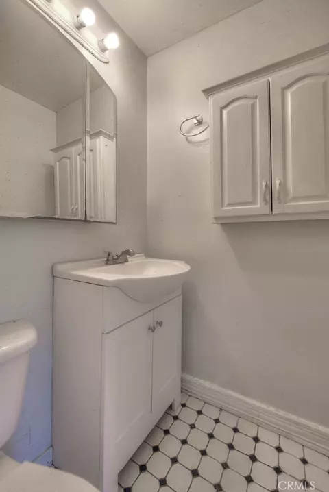 Bath - 11398 Norton, Chino, CA 91710 photo 6 of 8