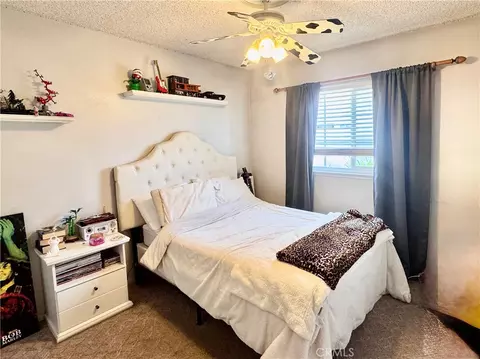 Bedroom - 28362 Sycamore, Highland, CA 92346 photo 2 of 4