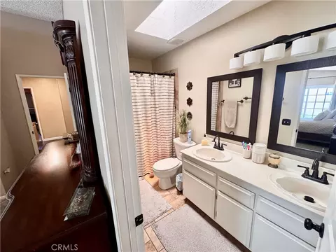 Bath - 28362 Sycamore, Highland, CA 92346 photo 2 of 2