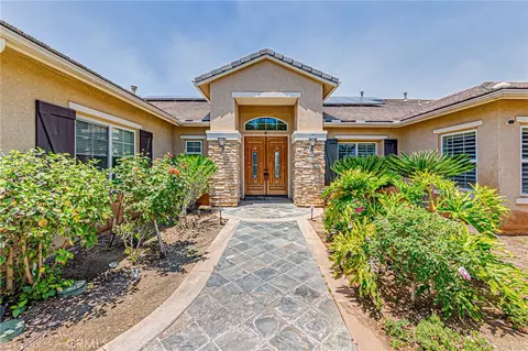 4088 Shady Ridge Cir, Corona, CA 92881