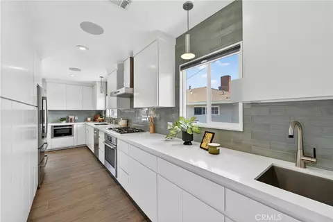 Kitchen - 2425 Capetown Ave, Alhambra, CA 91803 photo 5 of 5