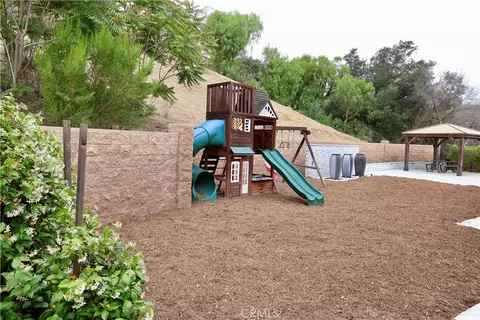 1330 Waterbrook, Walnut, CA 91789 photo 40