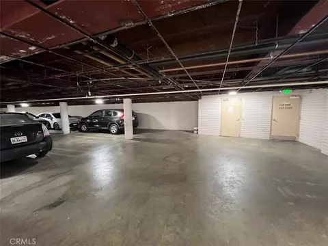 Exterior - 284 S Madison #102, Pasadena, CA 91101 photo 5 of 10