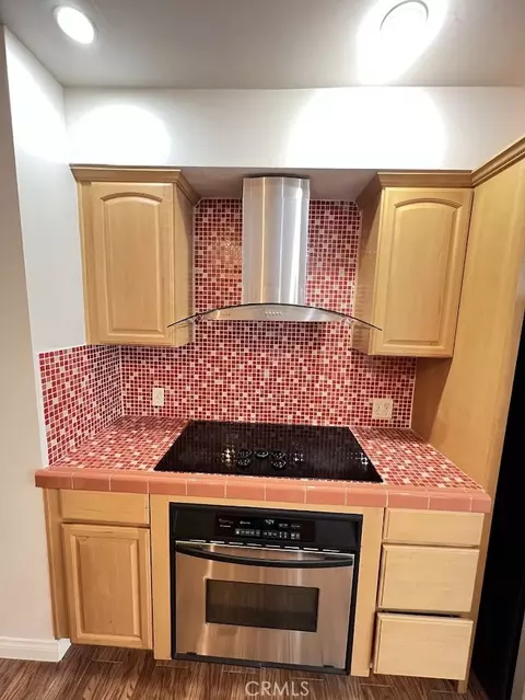 Kitchen - 284 S Madison #102, Pasadena, CA 91101 photo 3 of 4