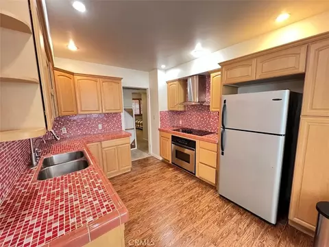 Kitchen - 284 S Madison #102, Pasadena, CA 91101 photo 1 of 4