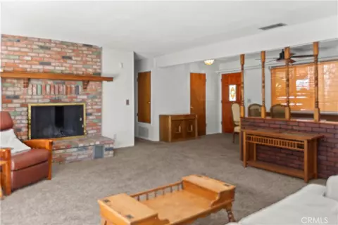 Living - 5215 Lone Pine Canyon Dr, Wrightwood, CA 92397 photo 3 of 5