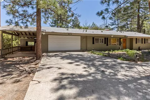 5215 Lone Pine Canyon Dr, Wrightwood, CA 92397