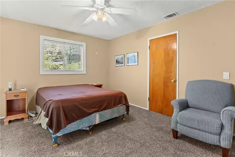 Bedroom - 5215 Lone Pine Canyon Dr, Wrightwood, CA 92397 photo 1 of 13