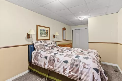Bedroom - 5215 Lone Pine Canyon Dr, Wrightwood, CA 92397 photo 6 of 13
