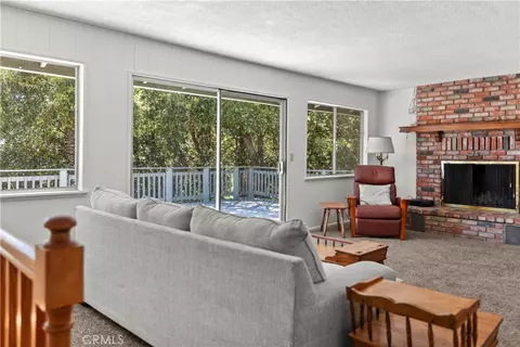 Living - 5215 Lone Pine Canyon Dr, Wrightwood, CA 92397 photo 2 of 5