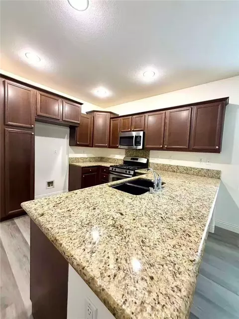 Kitchen - 31917 Red Pine Way, Temecula, CA 92592 photo 2 of 2