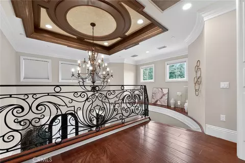 Entry Way - 200 W Pamela Rd, Arcadia, CA 91007 photo 6 of 7