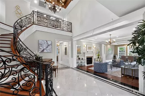 Entry Way - 200 W Pamela Rd, Arcadia, CA 91007 photo 1 of 7