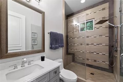 Bath - 200 W Pamela Rd, Arcadia, CA 91007 photo 2 of 7