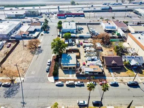 View/Area - 584 E H St, Colton, CA 92324 photo 2 of 13
