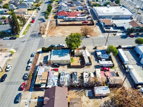 View/Area - 584 E H St, Colton, CA 92324 photo 10 of 13