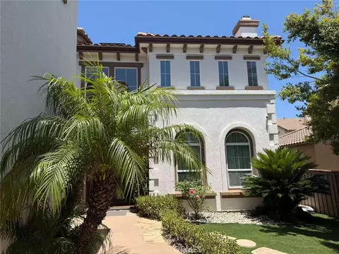 2563 N Falconer, Orange, CA 92867