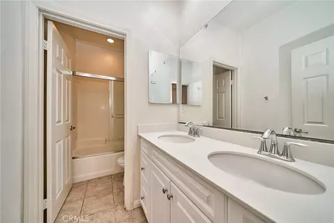 Bath - 2876 E Via Terrano, Ontario, CA 91764 photo 5 of 6