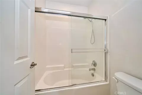 Bath - 2876 E Via Terrano, Ontario, CA 91764 photo 6 of 6