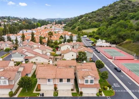 2004 Silver Hawk Dr #1, Diamond Bar, CA 91765