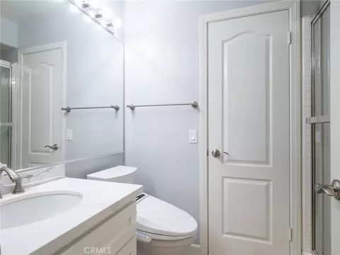 Bath - 1661 Danbrook Pl, Upland, CA 91784 photo 1 of 3