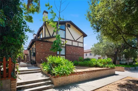408 N Catalina Ave #8, Pasadena, CA 91106