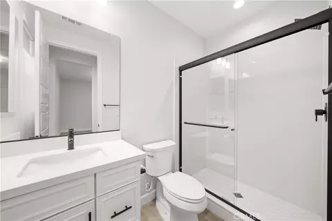 Bath - 133 Chant, Irvine, CA 92618 photo 1 of 5