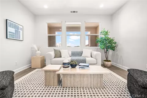 Living - 133 Chant, Irvine, CA 92618 photo 7 of 8