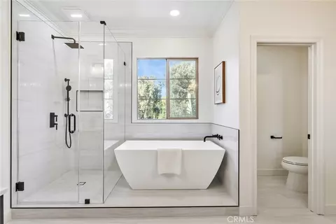 Bath - 100 Alhambra, Irvine, CA 92620 photo 4 of 5