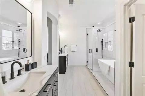 Bath - 100 Alhambra, Irvine, CA 92620 photo 5 of 5