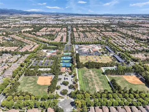 View/Area - 100 Alhambra, Irvine, CA 92620 photo 3 of 19
