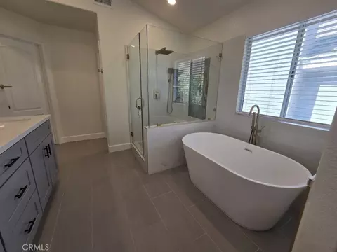 Bath - 16561 Celadon Ct, Chino Hills, CA 91709 photo 5 of 11