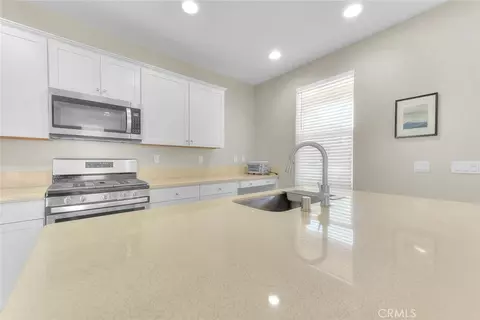 Kitchen - 8836 Banyan Ave, Montclair, CA 91763 photo 6 of 6
