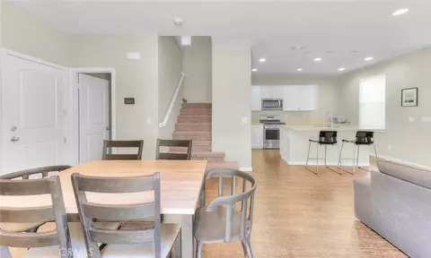 Entry Way - 8836 Banyan Ave, Montclair, CA 91763 photo 4 of 8