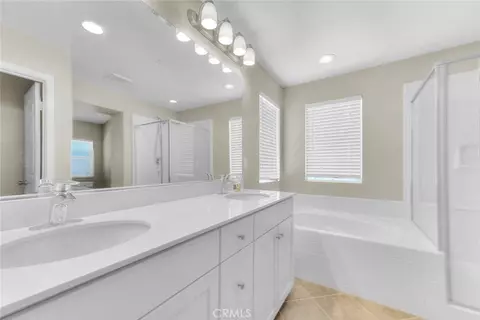 Bath - 8836 Banyan Ave, Montclair, CA 91763 photo 4 of 6