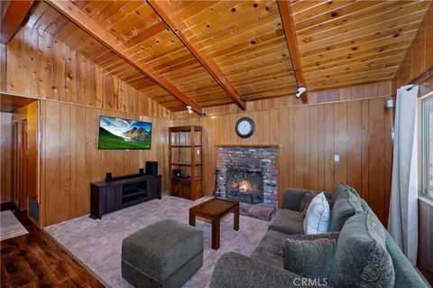 Living - 28976 Alder Ter, Cedar Glen, CA 92321 photo 1 of 3