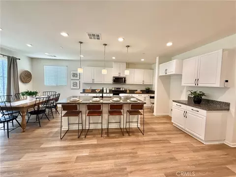 Kitchen - 36288 Firelight Cir, Wildomar, CA 92595 photo 1 of 7