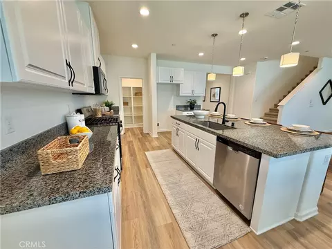 Kitchen - 36288 Firelight Cir, Wildomar, CA 92595 photo 2 of 7