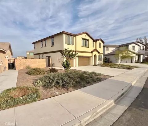 Exterior - 36288 Firelight Cir, Wildomar, CA 92595 photo 2 of 9