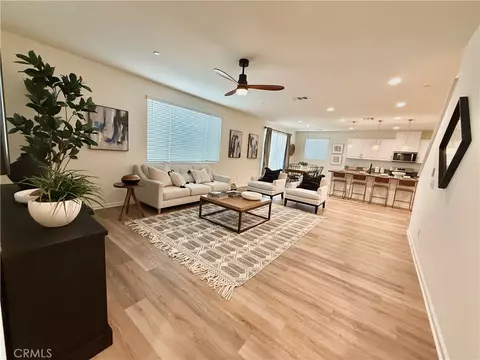 Living - 36288 Firelight Cir, Wildomar, CA 92595 photo 2 of 4