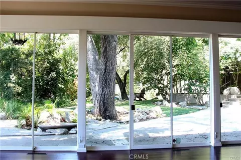 2055 Sunnybank, La Canada Flintridge, CA 91011