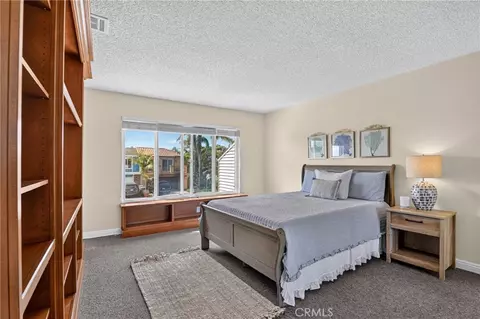 Bedroom - 4541 Lyme Bay, Oxnard, CA 93035 photo 2 of 4
