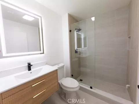 Bath - 12601 Van Nuys #209, Pacoima, CA 91331 photo 3 of 3