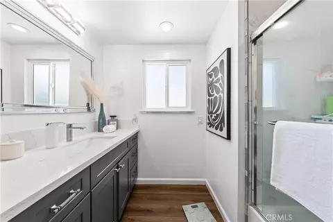 Bath - 1301 W Roberta, Fullerton, CA 92833 photo 4 of 4