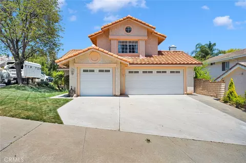 22321 Pamplico Dr, Saugus, CA 91350