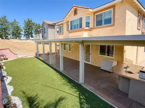 16872 Hazeltine Ct, Fontana, CA 92336